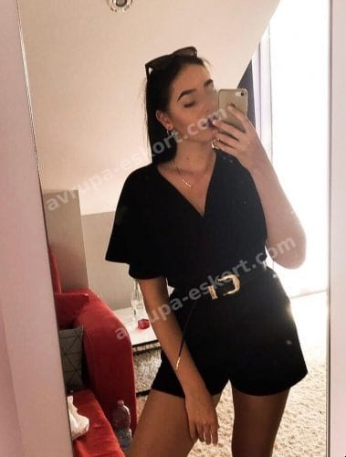 Nesrin — İstanbul, Beyoğlu escort 2